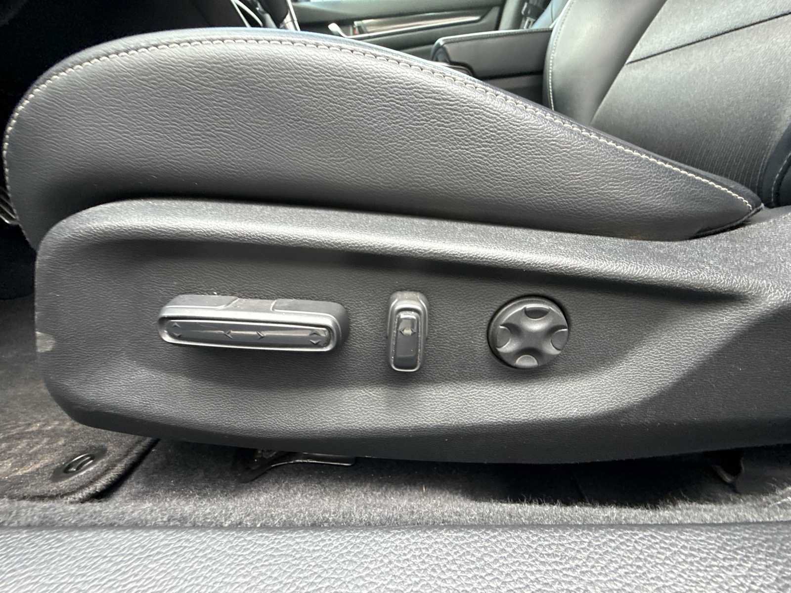 Used 2018 Honda Accord Sport image 13