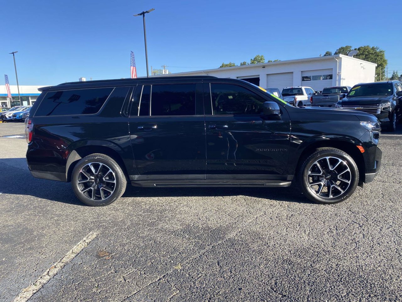Used 2021 Chevrolet Suburban RST AWD/4WD image 9