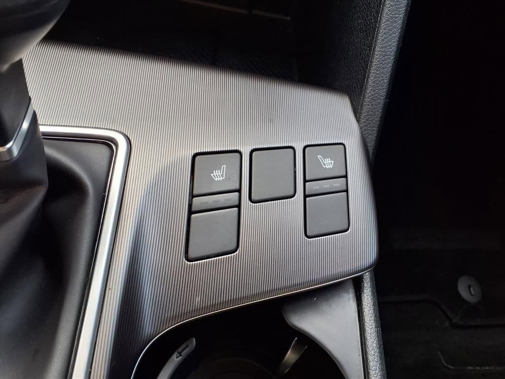 Used 2026 Kia Sportage EX FWD image 15