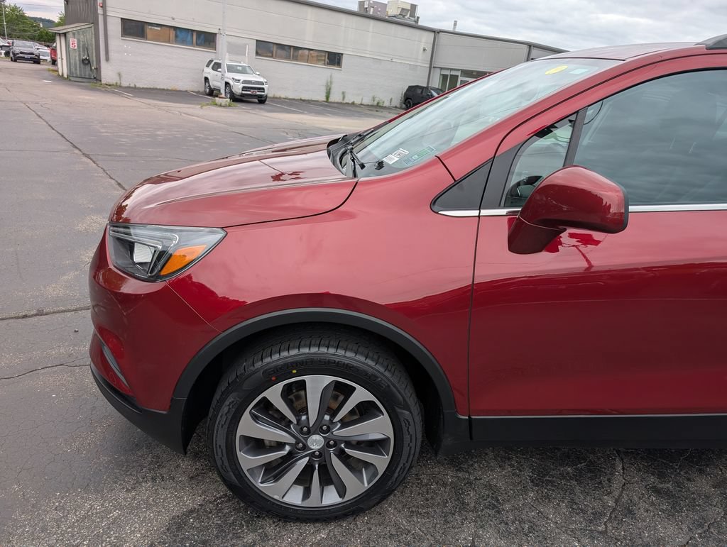 Used 2022 Buick Encore Preferred w/ Safety Package AWD/4WD image 2