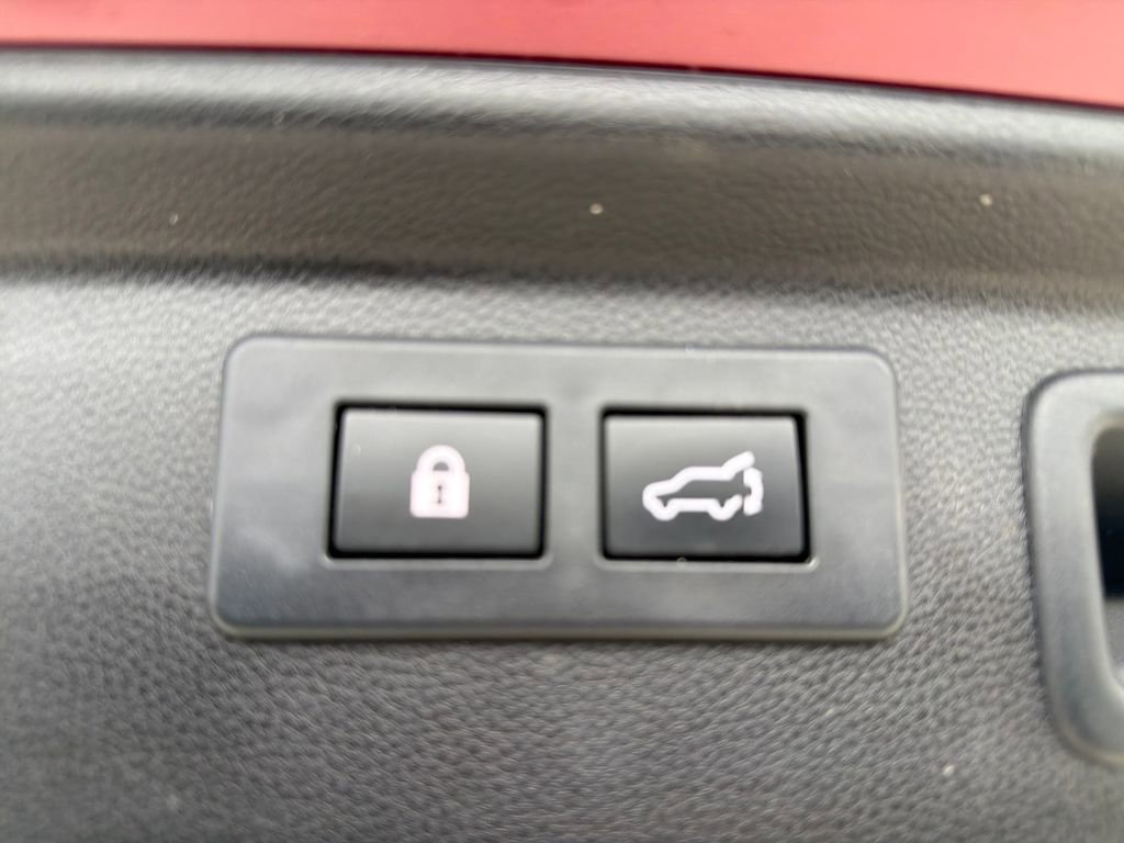 Used 2021 Subaru Forester Touring image 32