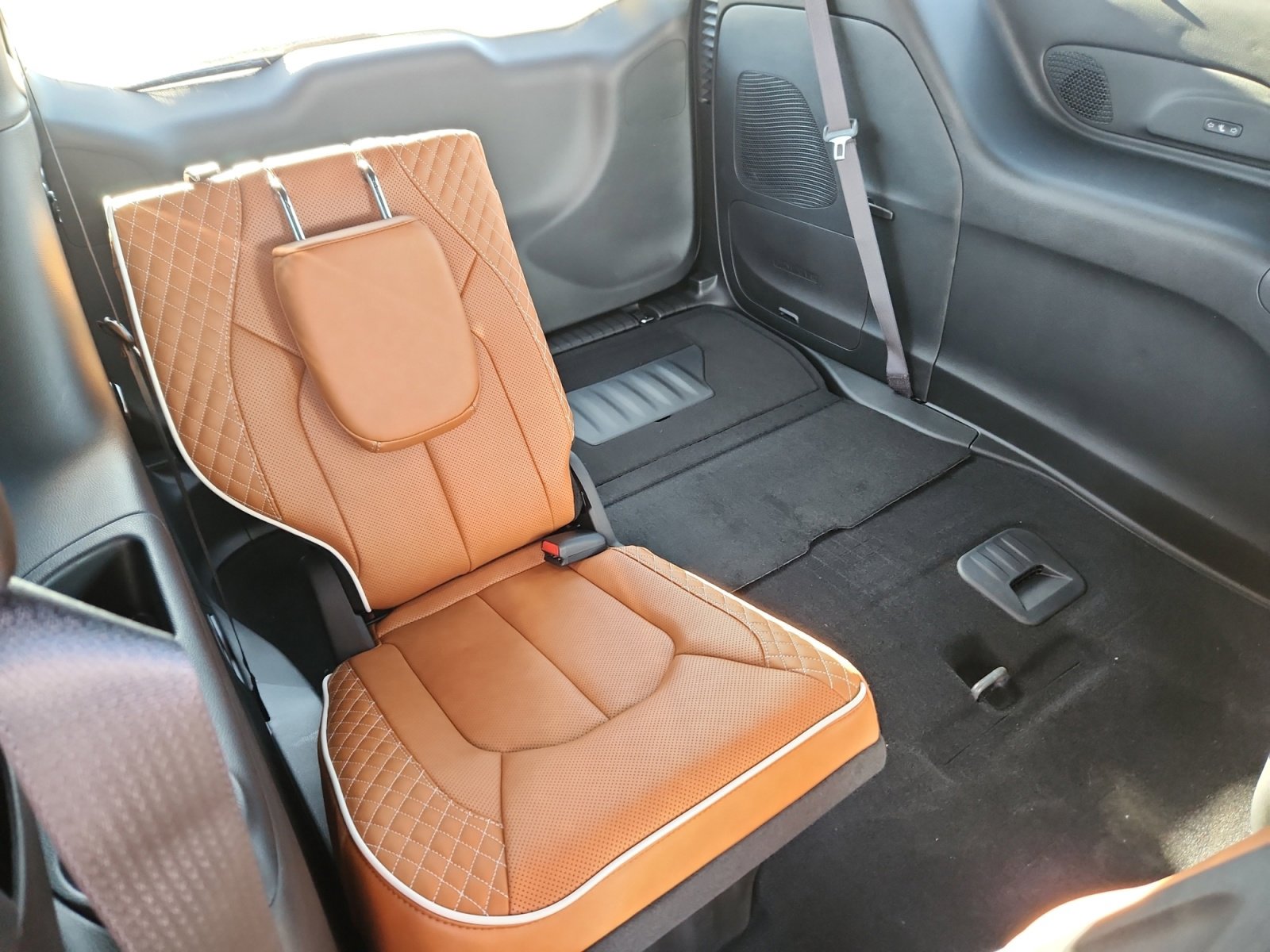 New 2026 Chrysler Pacifica Pinnacle image 35