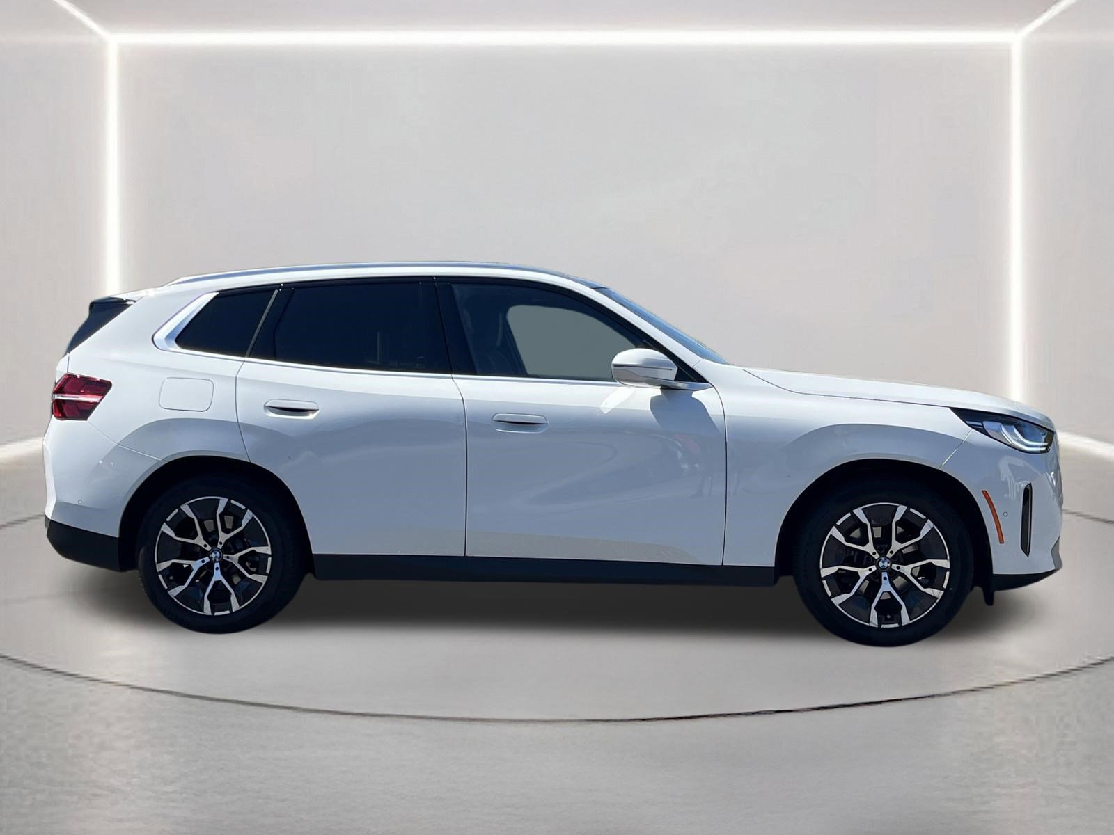 Used 2025 BMW X3 xDrive30i w/ Convenience Package image 27