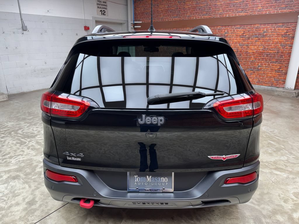 Used 2018 Jeep Cherokee Trailhawk w/ Comfort/Convenience Group AWD/4WD image 4