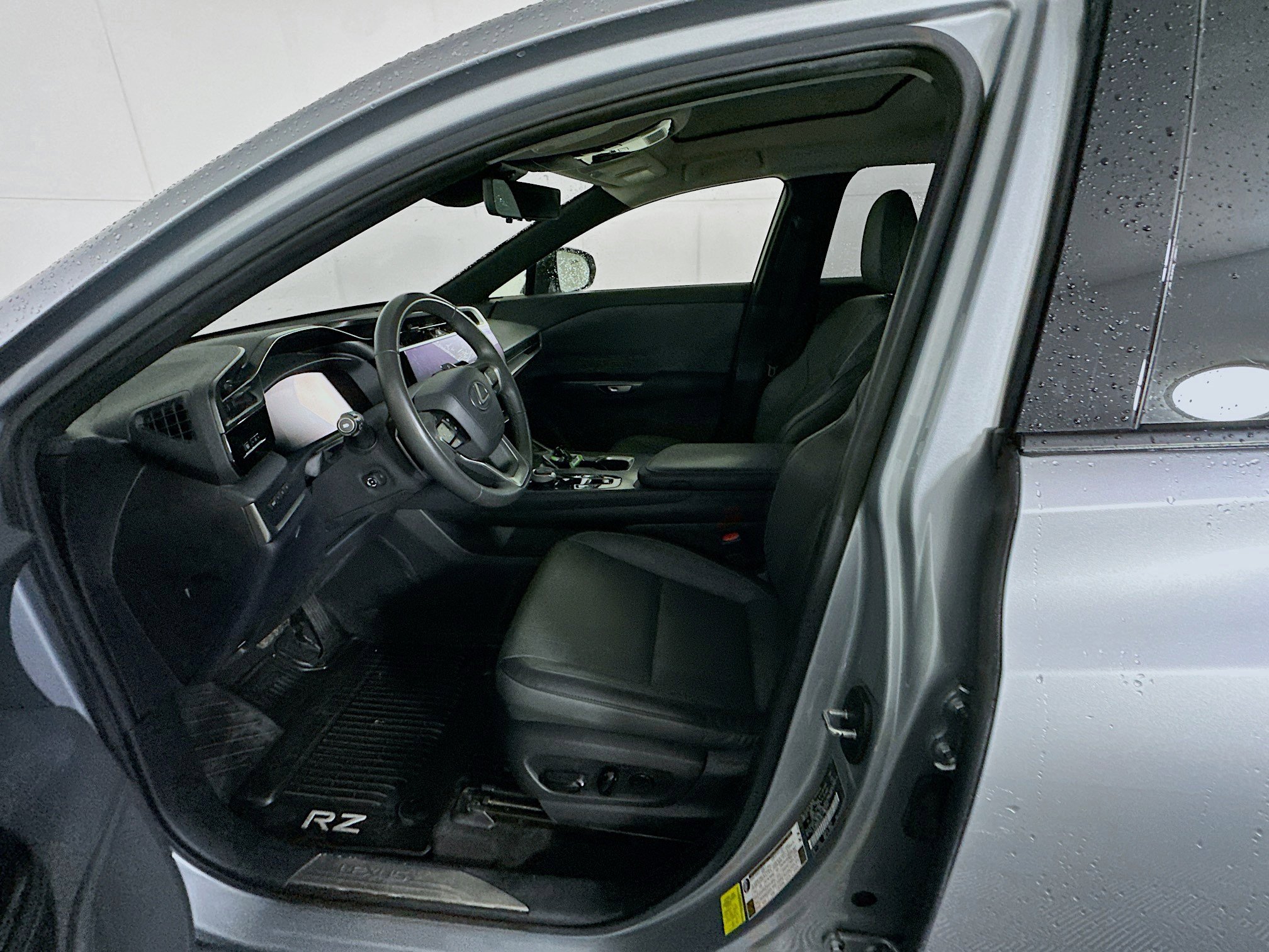 Used 2023 Lexus RZ 450e Premium w/ Technology Package image 13