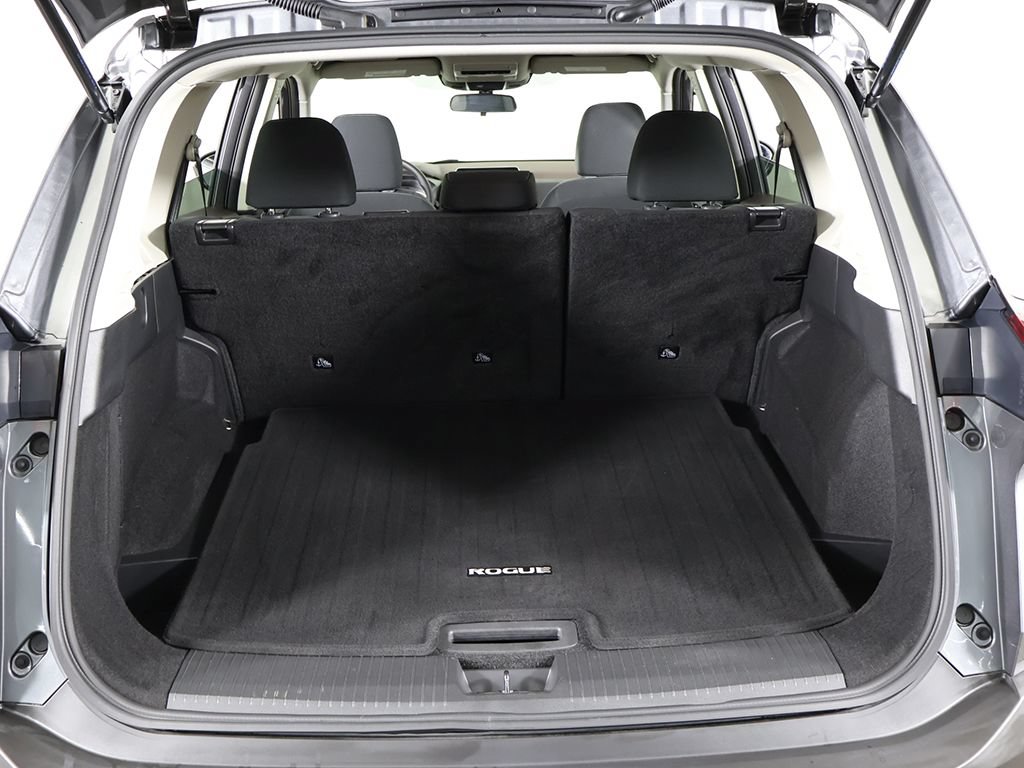 Used 2023 Nissan Rogue S AWD/4WD image 16
