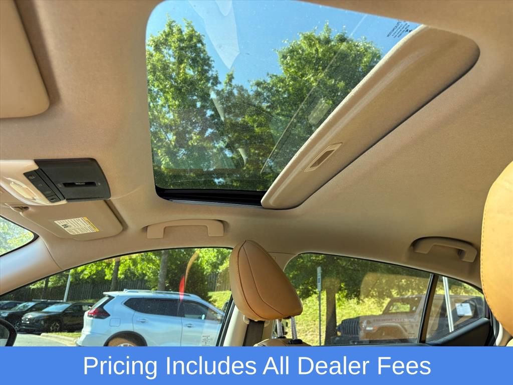 Used 2025 Nissan Sentra SV w/ SV Premium Package FWD image 13