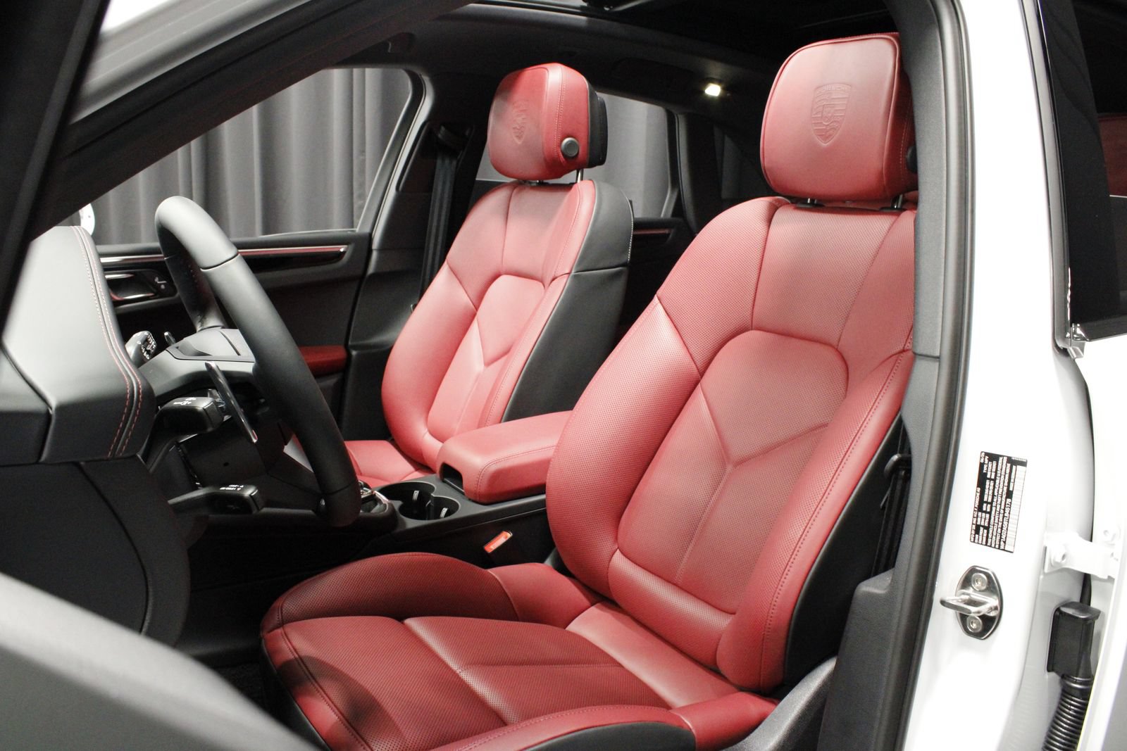 New 2026 Porsche Macan S AWD/4WD image 18
