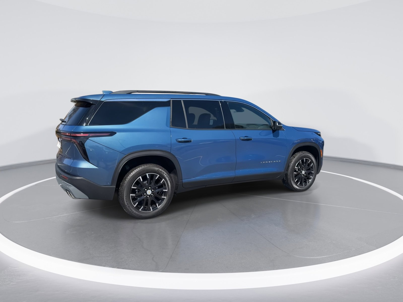 Certified 2025 Chevrolet Traverse LT w/ Enhanced Driving Package image 9