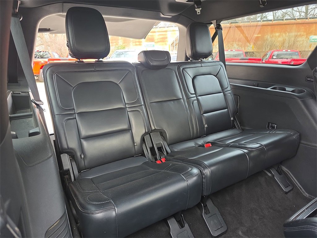 Used 2019 Lincoln Navigator L Reserve image 12
