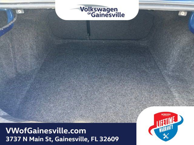 Certified 2024 Volkswagen Jetta SE FWD image 7