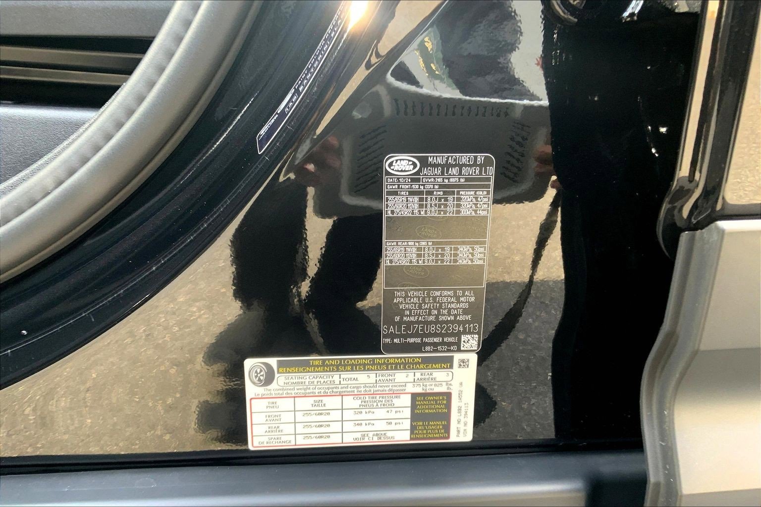 Used 2025 Land Rover Defender 110 S image 33