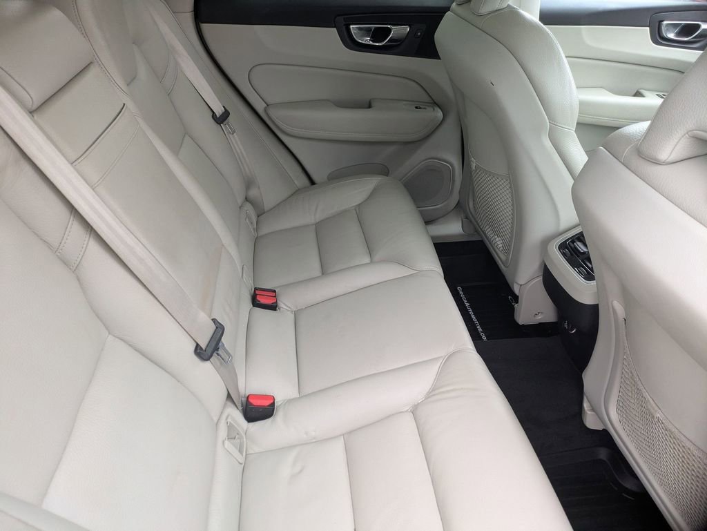 Used 2019 Volvo XC60 T5 Inscription w/ Protection Package Premier image 24