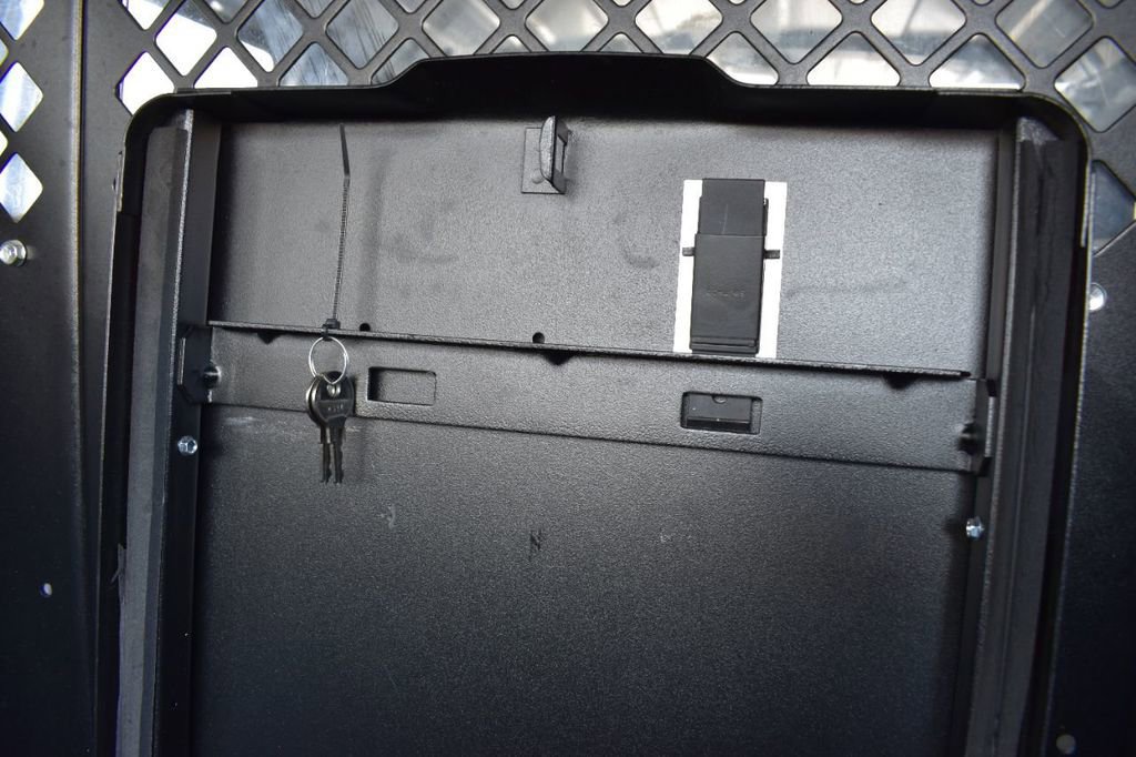 Used 2014 Chevrolet Express 2500 image 40