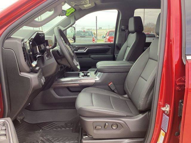 New 2026 Chevrolet Silverado 2500 LTZ w/ LTZ Convenience Package AWD/4WD image 11