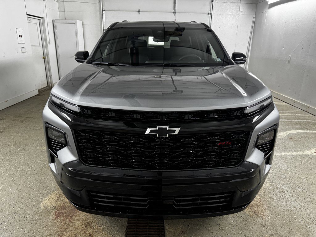 New 2026 Chevrolet Traverse RS image 3