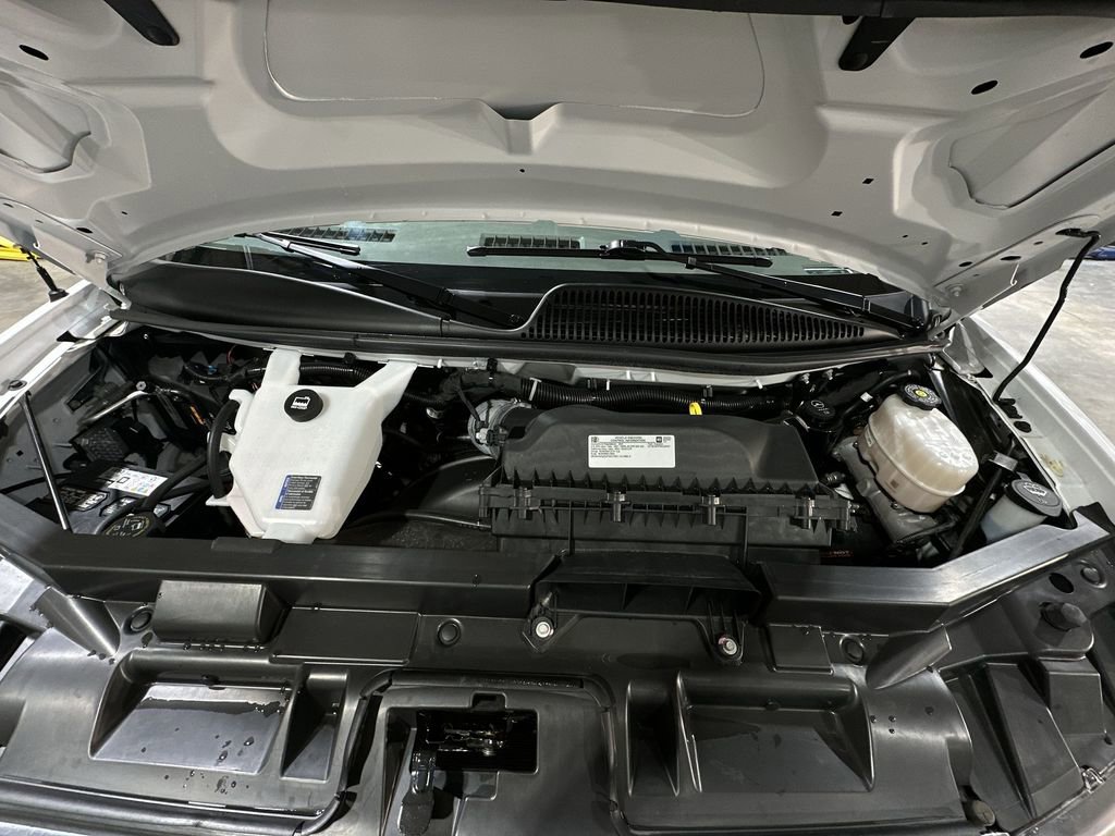 Used 2024 GMC Savana 2500 w/ Driver Convenience Package image 16