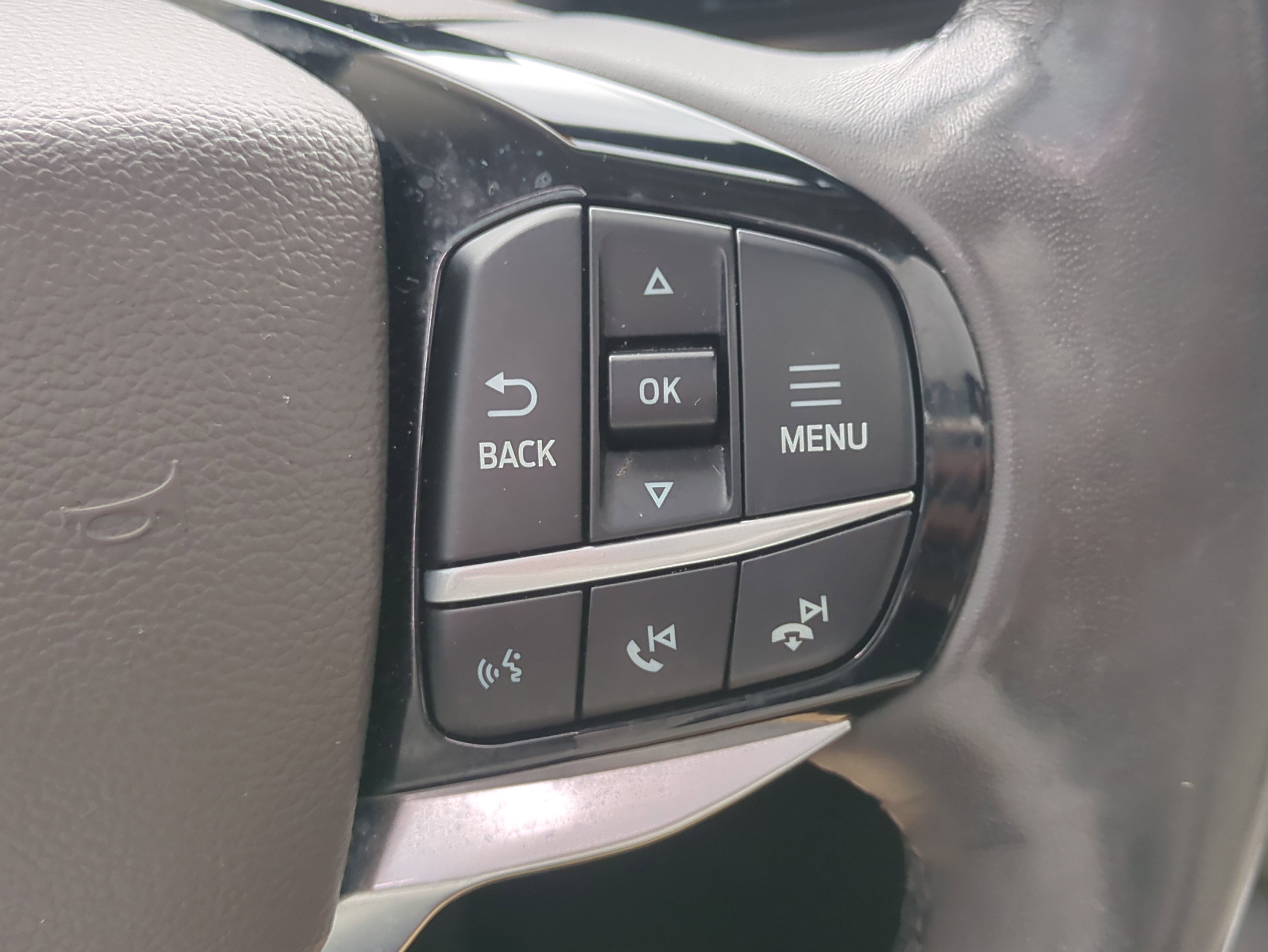 Used 2022 Ford Explorer Platinum w/ Equipment Group 601A image 29