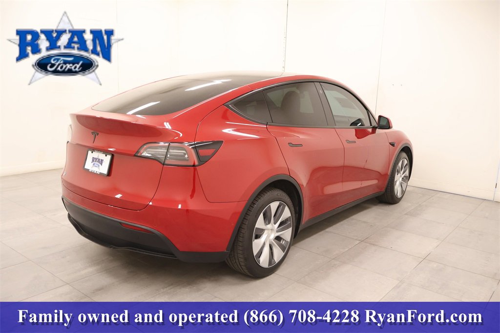 Used 2022 Tesla Model Y Long Range image 4