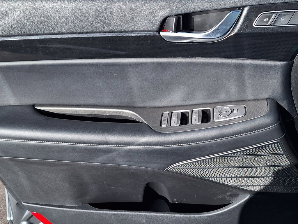 Used 2021 Hyundai Palisade Limited w/ Cargo Package image 9