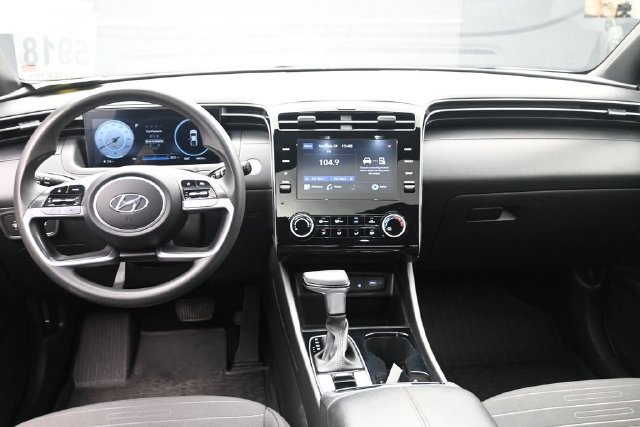Used 2023 Hyundai Santa Cruz SEL w/ Activity Package AWD/4WD image 9