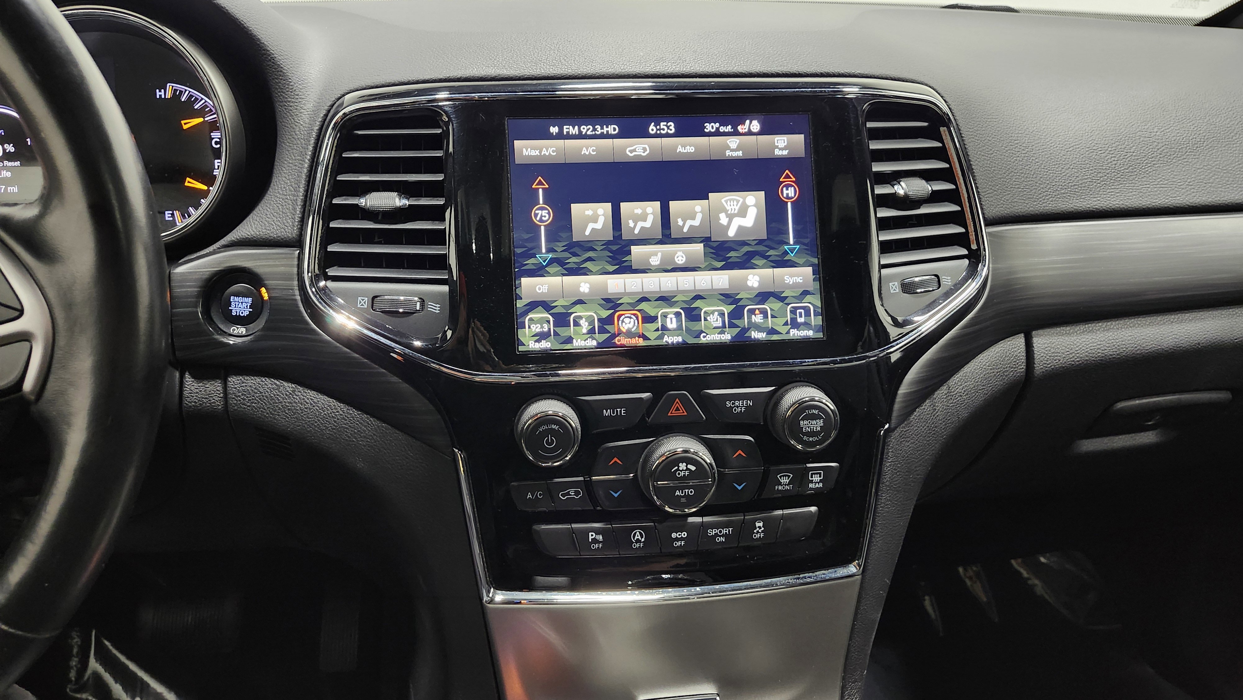 Used 2019 Jeep Grand Cherokee Altitude image 29