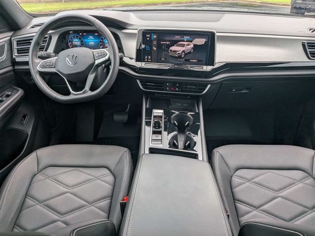Used 2024 Volkswagen Atlas Cross Sport SE FWD image 6
