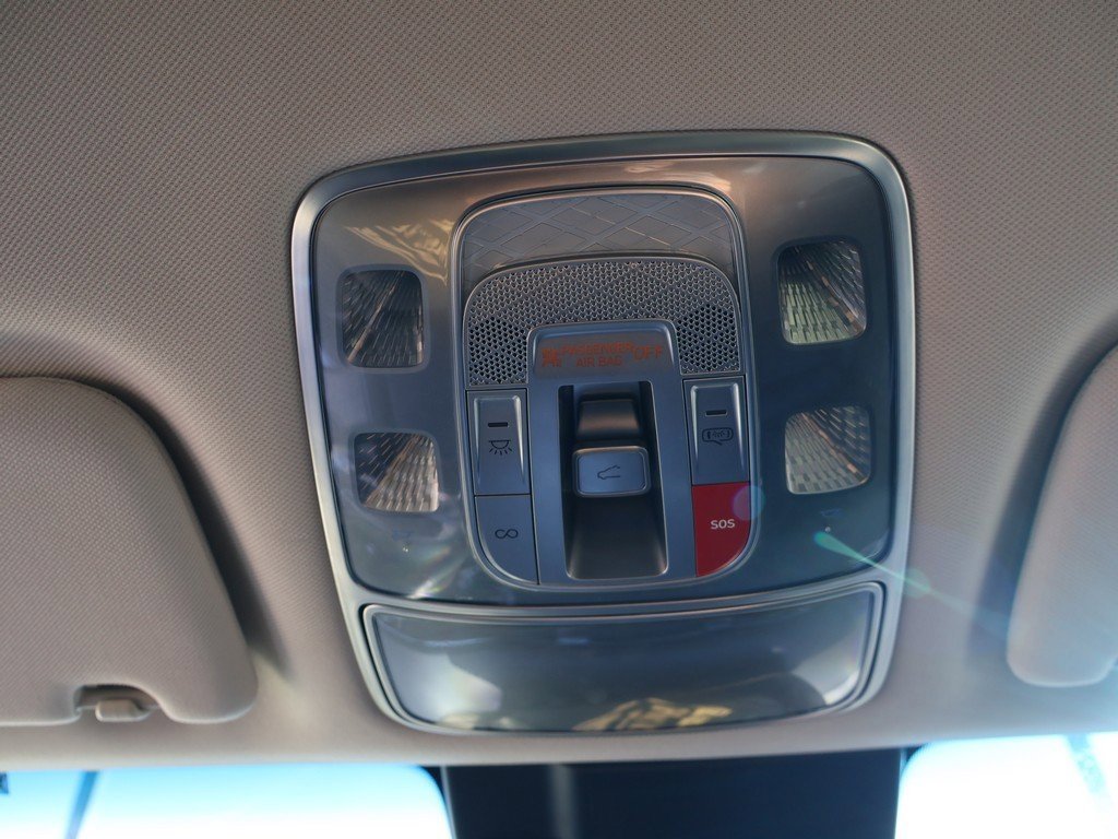 Used 2023 Genesis GV70 2.5T w/ Advanced Package image 63