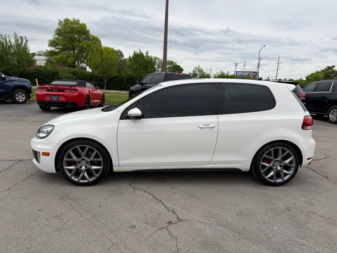 Used 2013 Volkswagen Golf 2-Door FWD image 6