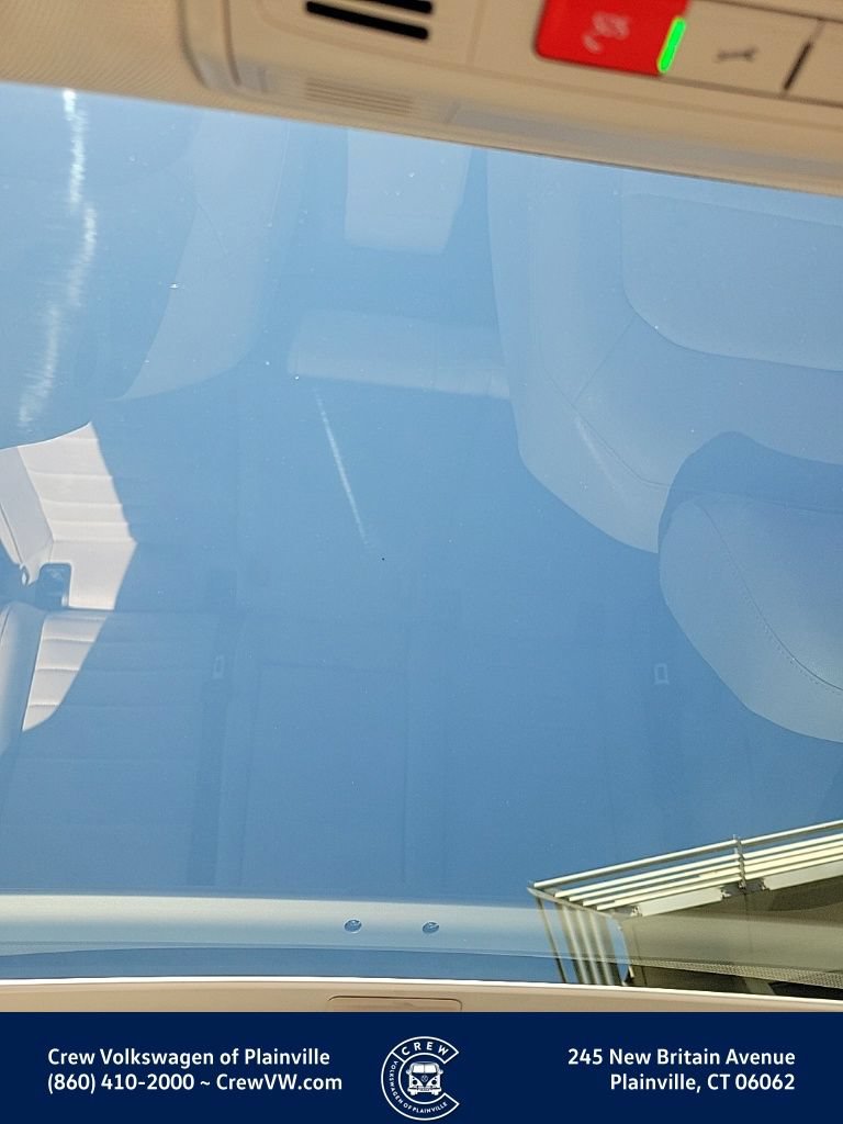 Certified 2024 Volkswagen Jetta SE w/ Panoramic Sunroof Package FWD image 14