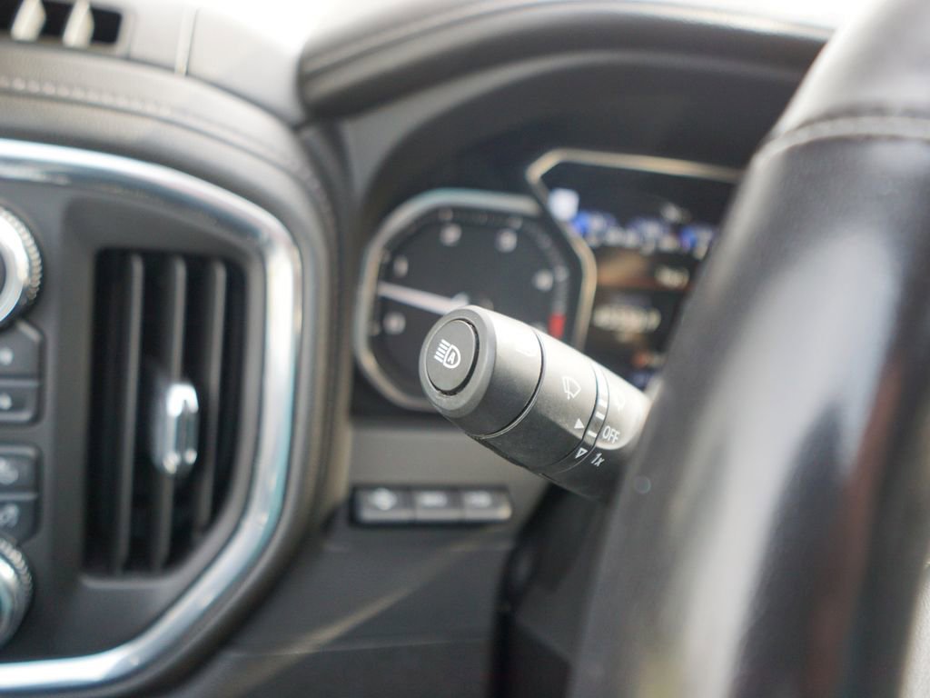 Used 2023 GMC Sierra 3500 Denali w/ Denali Ultimate Package image 23