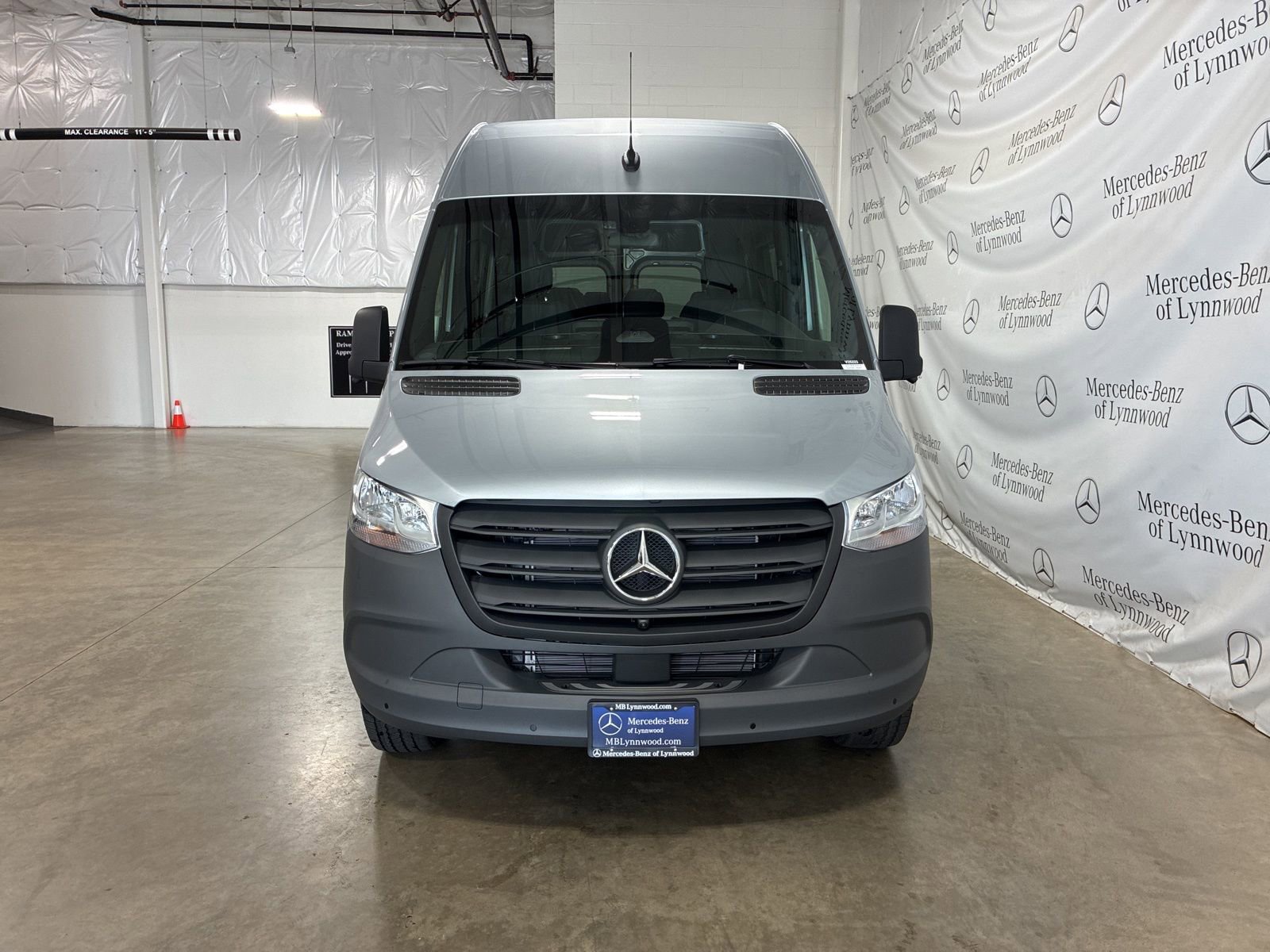 New 2025 Mercedes-Benz Sprinter 2500 image 2