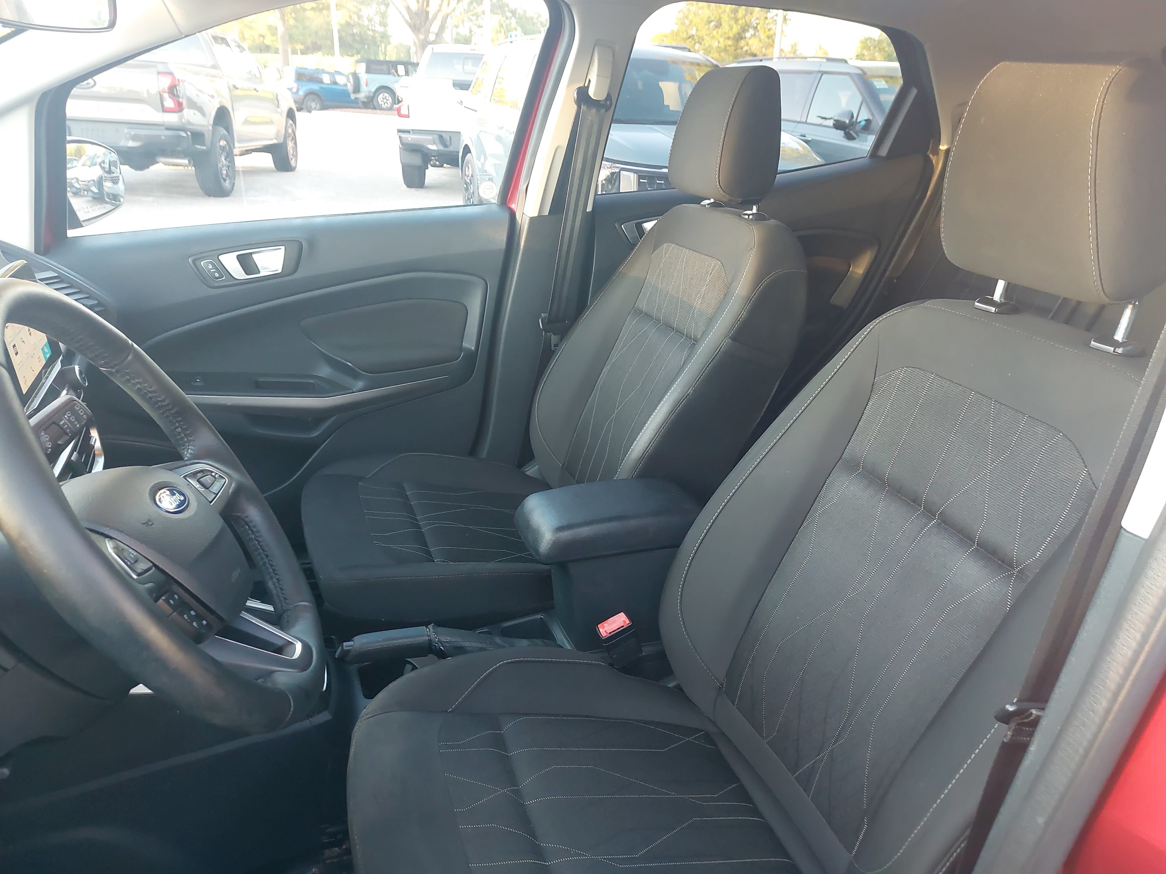Used 2018 Ford EcoSport SE FWD image 15