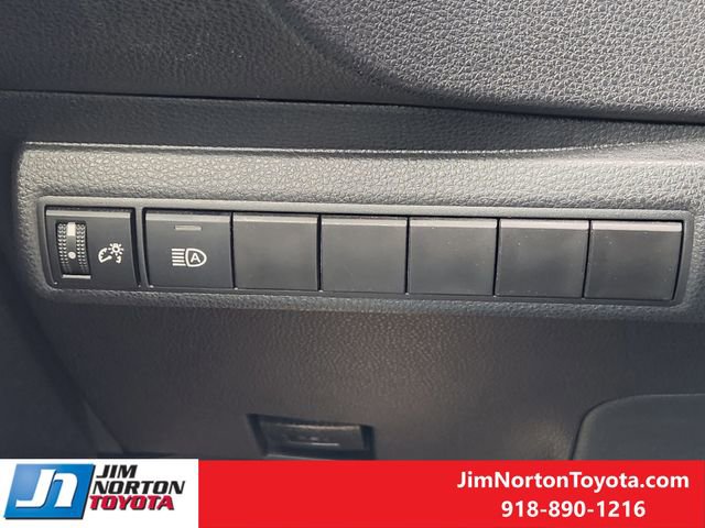 Used 2025 Toyota Corolla LE w/ LE Premium Package FWD image 24