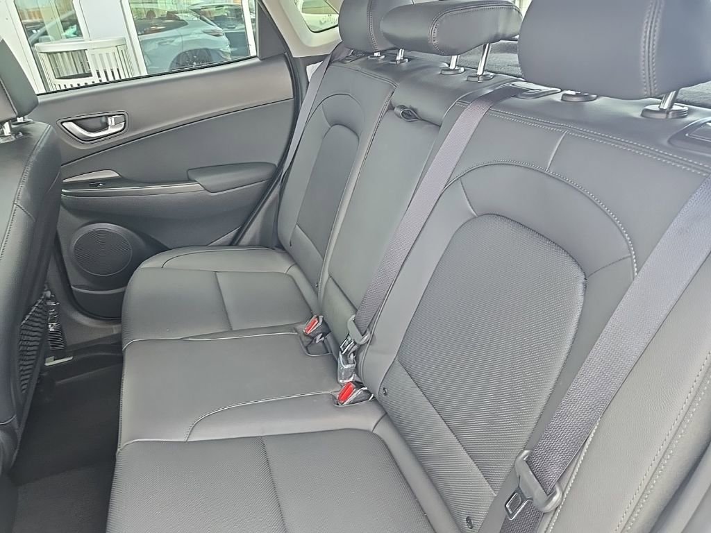 Used 2023 Hyundai Kona Limited w/ Cargo Package AWD/4WD image 30