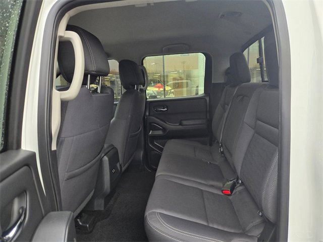 Used 2022 Nissan Frontier SV image 16