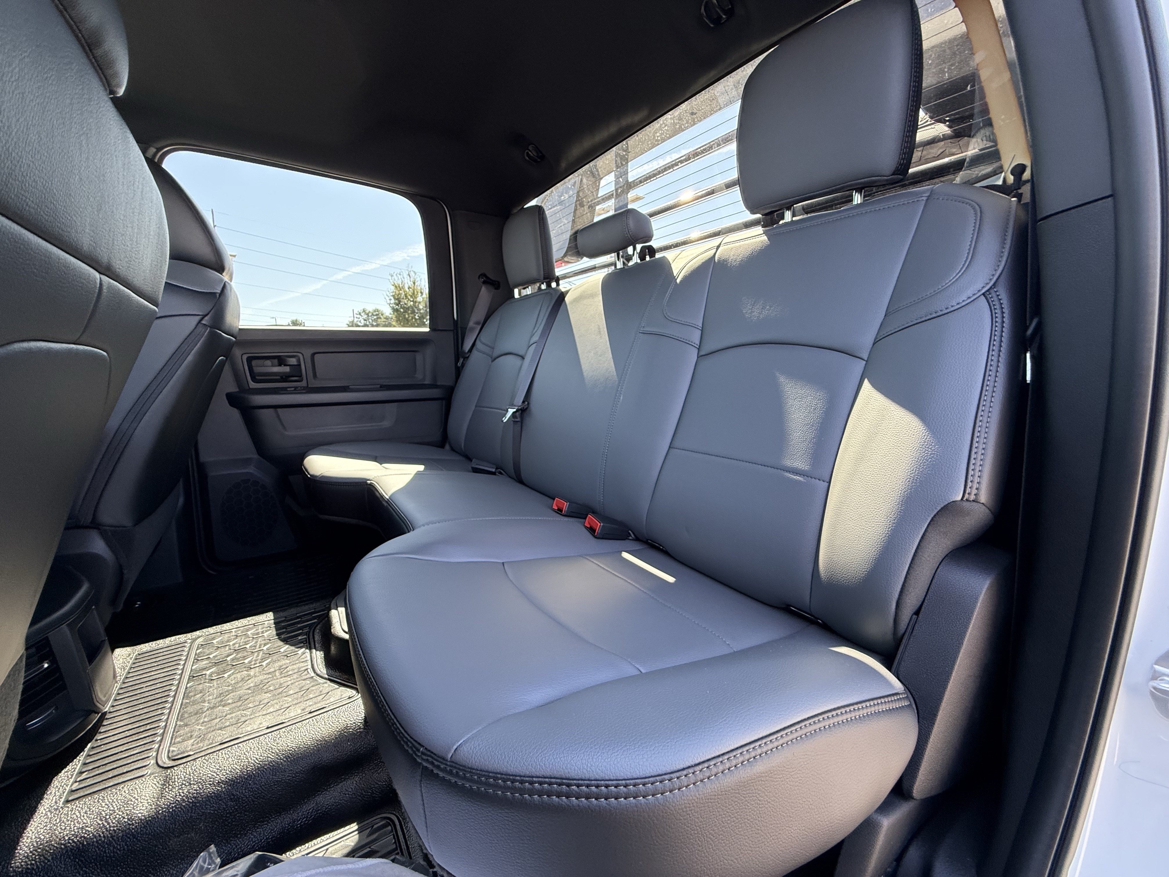 New 2026 RAM 3500 Tradesman AWD/4WD image 32