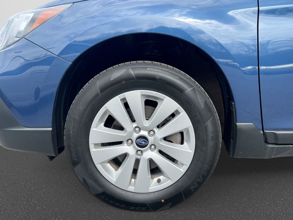 Used 2019 Subaru Outback 2.5i Premium image 13
