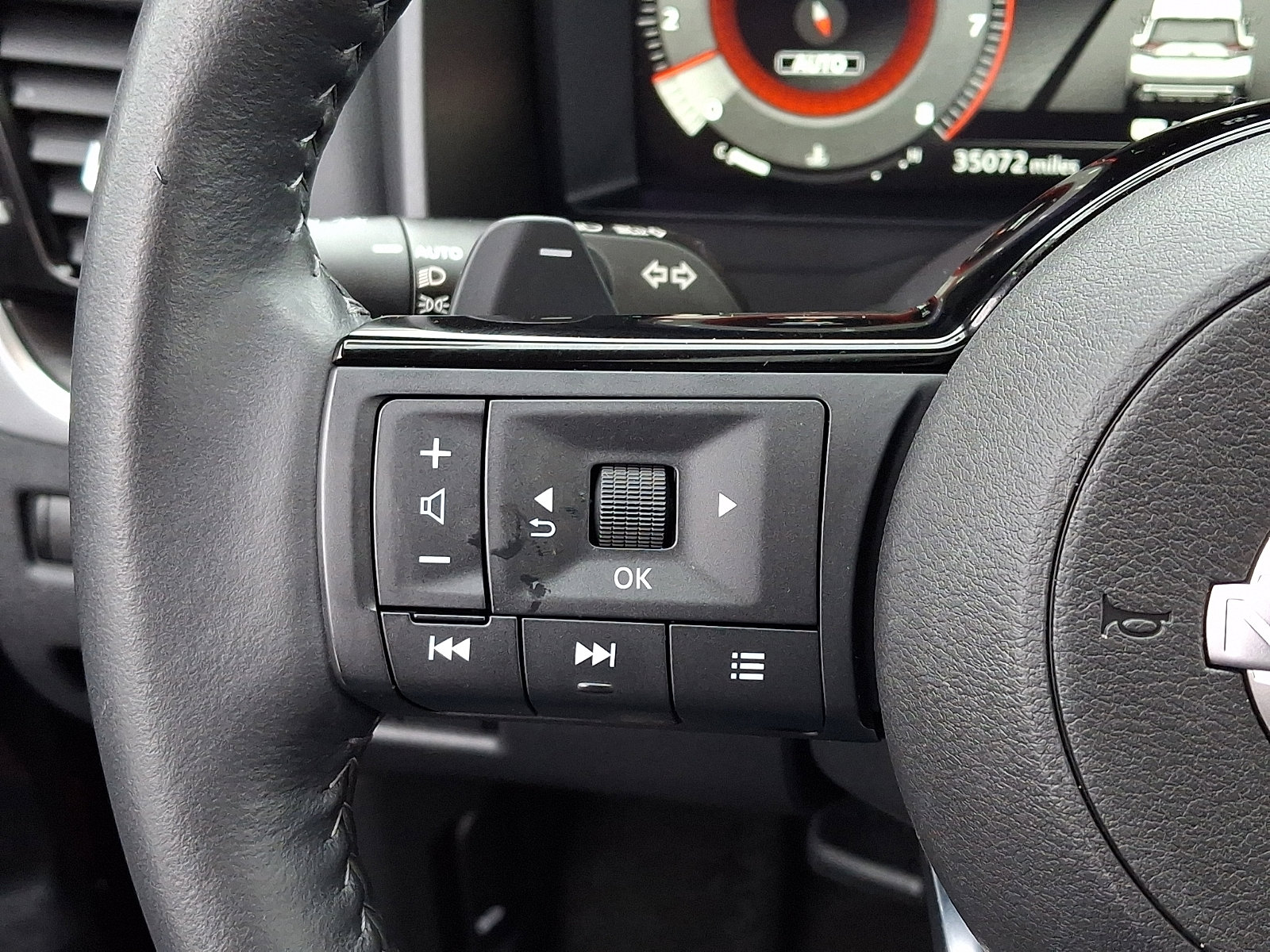 Certified 2023 Nissan Rogue Platinum w/ Platinum Premium Package AWD/4WD image 23