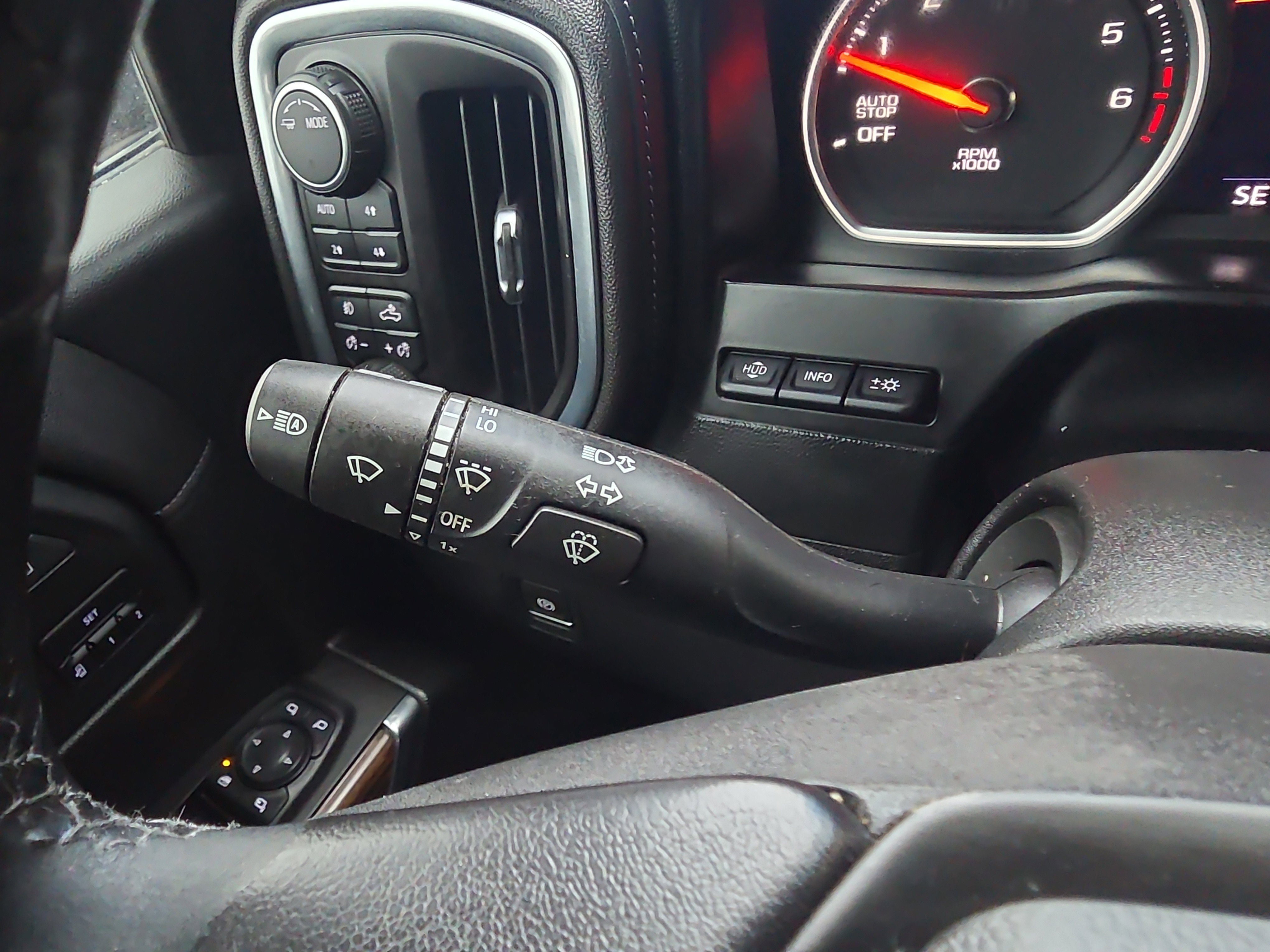 Used 2020 Chevrolet Silverado 1500 High Country w/ Technology Package image 18