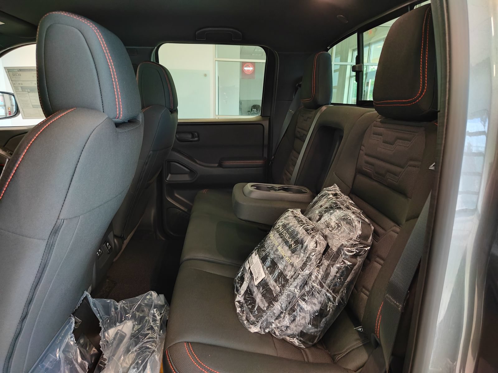New 2026 Nissan Frontier PRO-4X w/ Pro-4x Convenience Package AWD/4WD image 13