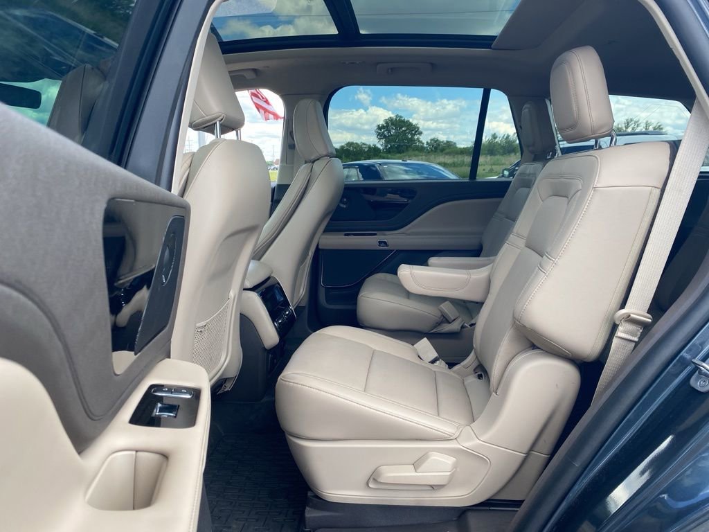Used 2022 Lincoln Aviator Reserve w/ Elements Package Plus image 25