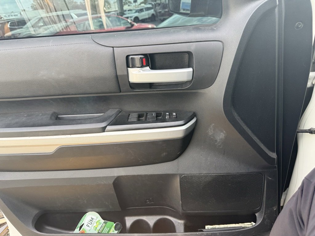 Used 2016 Toyota Tundra SR5 image 8