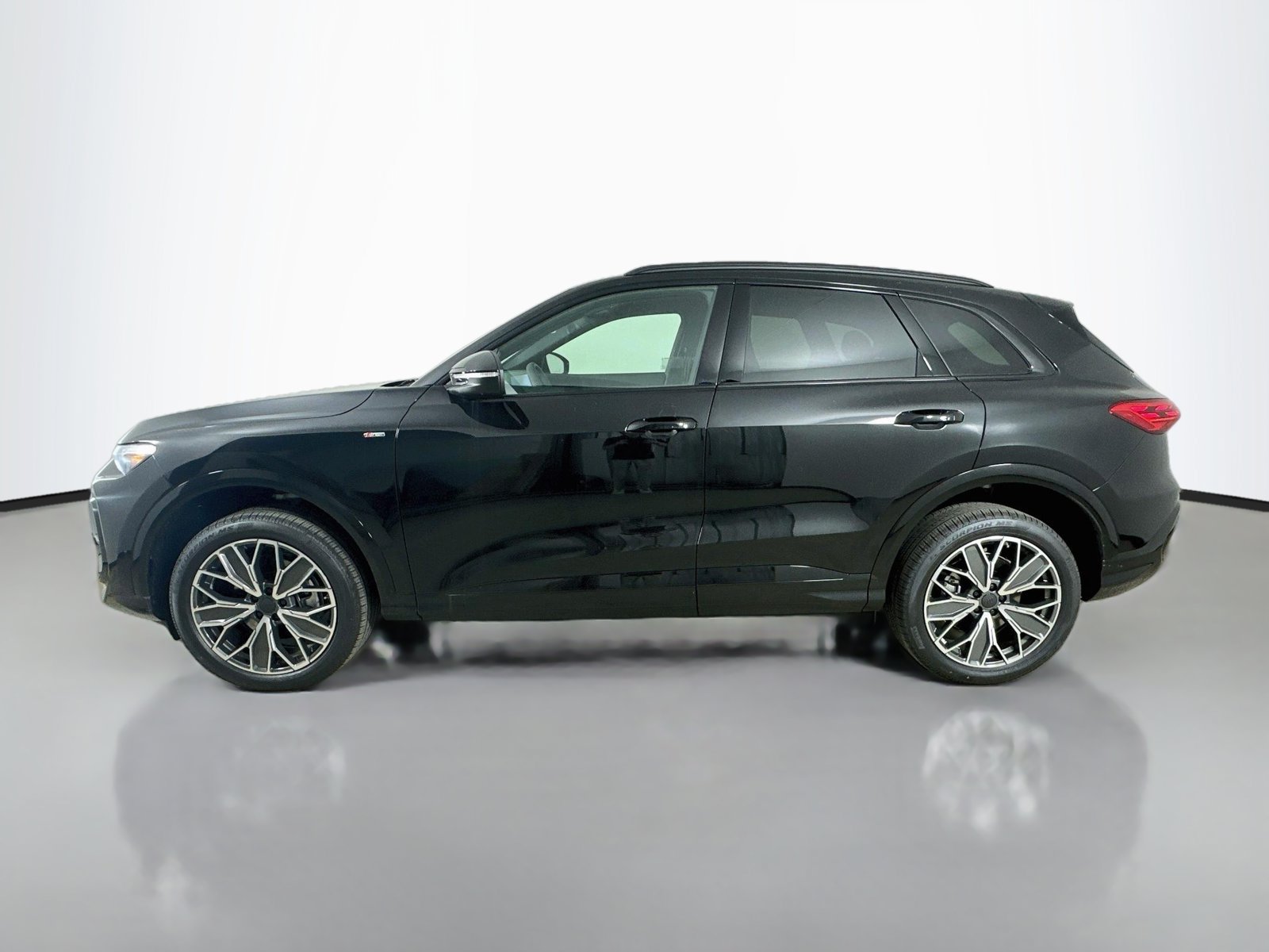 New 2026 Audi Q5 Premium Plus AWD/4WD image 8