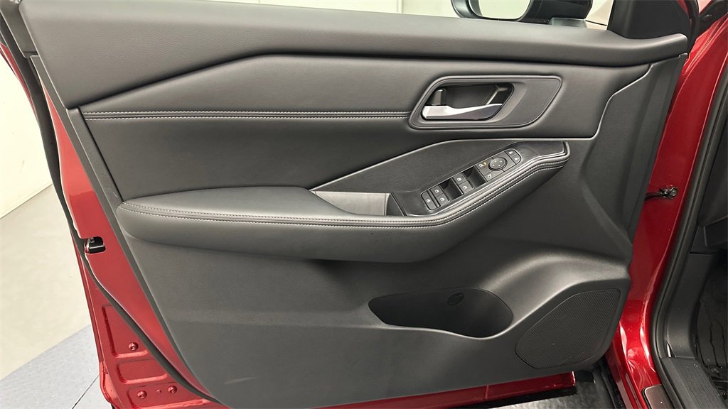 New 2026 Nissan Rogue SV image 17