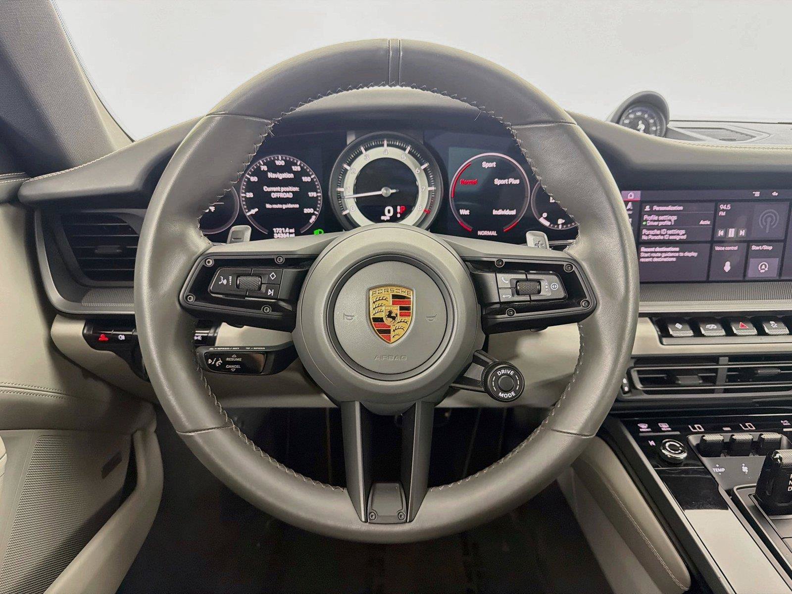 Used 2020 Porsche 911 Carrera S RWD image 12