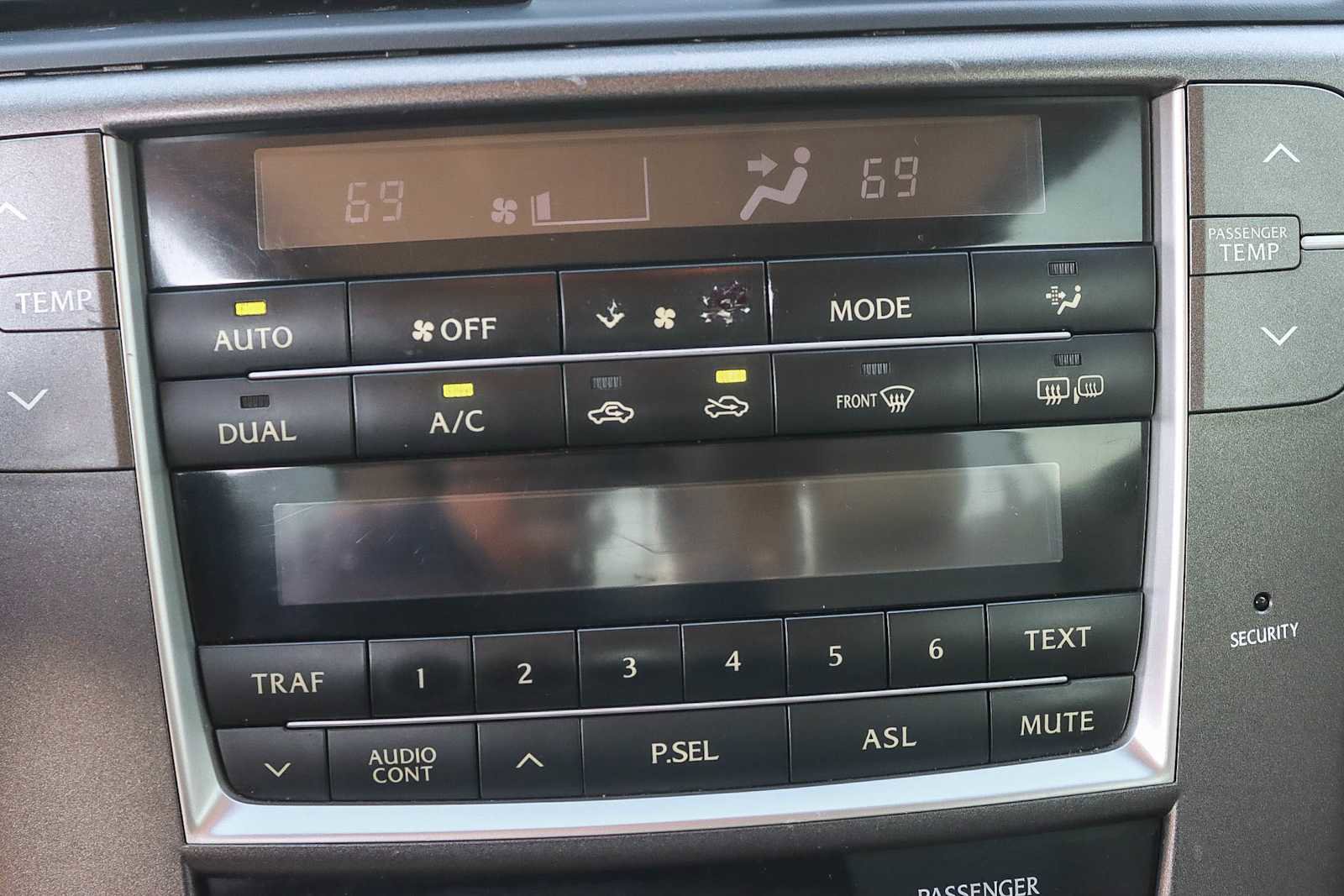 Used 2010 Lexus IS 250C image 13