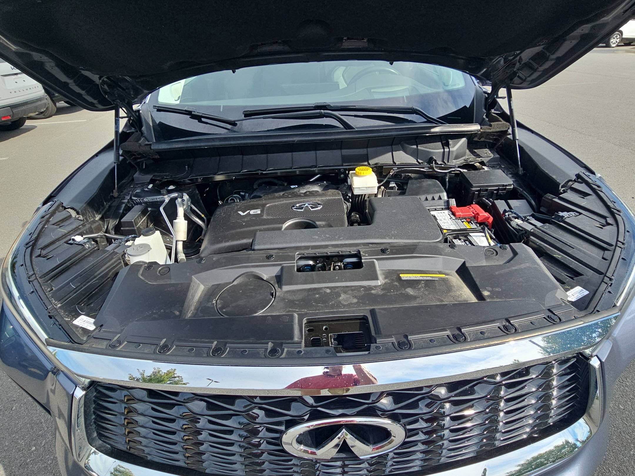 Used 2024 INFINITI QX60 Sensory w/ Vision Package AWD/4WD image 19