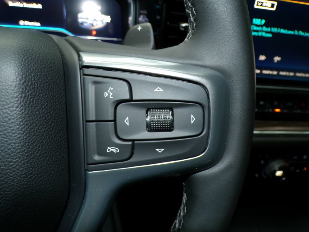 Used 2023 Chevrolet Silverado 1500 RST AWD/4WD image 30