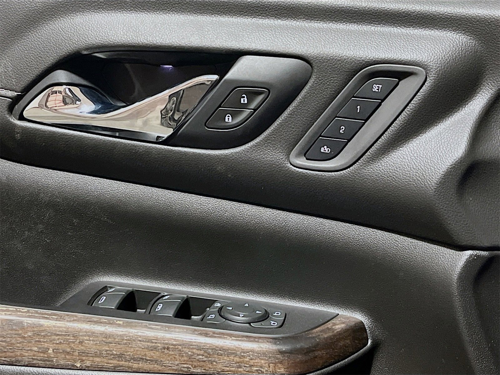 Used 2020 GMC Acadia Denali w/ Denali Ultimate Package image 18